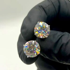 8ct Certified Moissanite Screwback Earrings